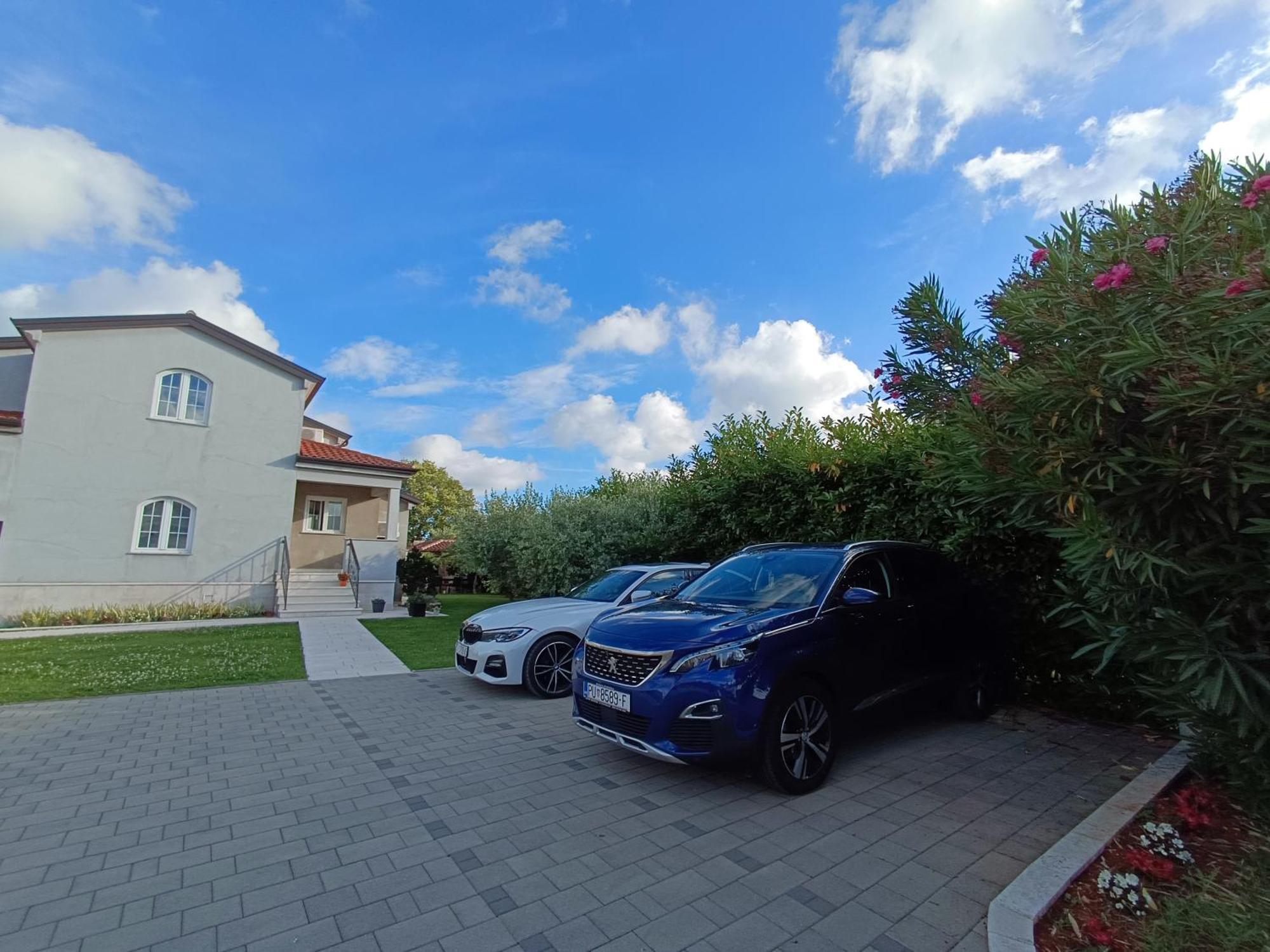 Apartman Ika Umag Extérieur photo