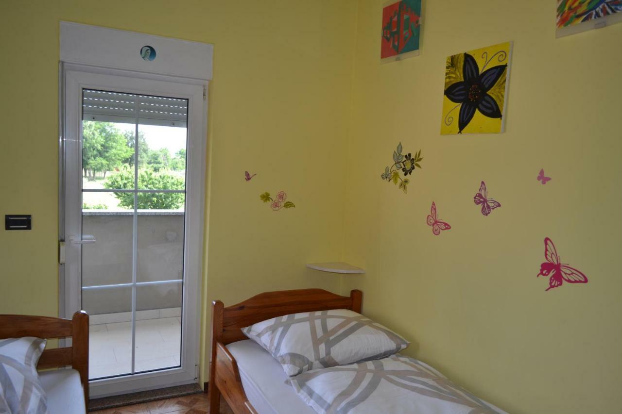 Apartman Ika Umag Extérieur photo